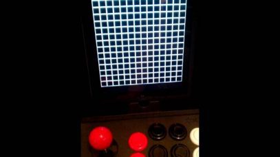 Dig Dug & Bombjack running in iMame 4All on an Ipad 2 in Icade