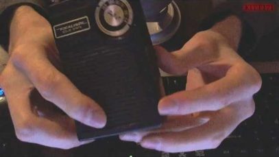 Quick look:  RadioShack Realistic Solid State radio