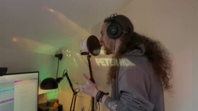 Muso Sings – From Russia With Love (James Bond Theme) | The Gaming Muso