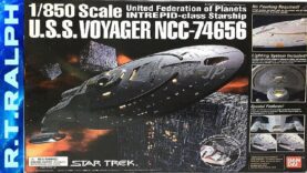 Star Trek Bandai USS Voyager 1:850 Scale Review.