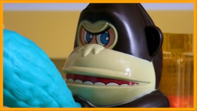 Remember Kongo Bongo? The Frantic 1989 Motorized Gorilla Board Game!